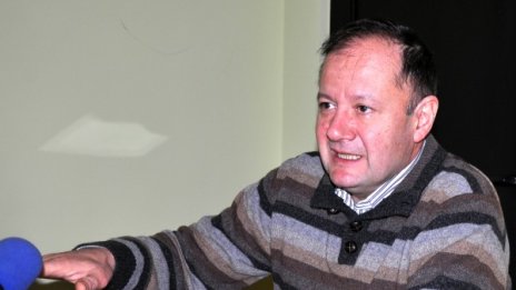 Ще пуснем руска АЕЦ „Белене“, цепи се Миков