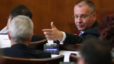 Болничното легло се е отразило на езика на Борисов 