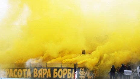 "Колежа" ще се пръска по шевовете на Ботев Пловдив - Левски