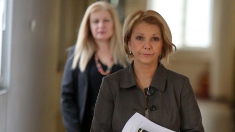 Юлиана Иванова не била висшистка