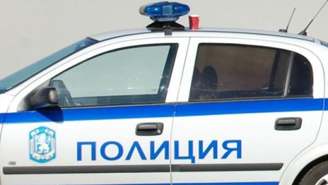 Издирват шофьор, блъснал дете на 2 годинки и избягал