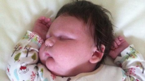 Малък Джордж, голямо чудо - цели 7 килограма! 