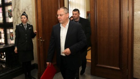 Цацаров взема присърце българския "Уотъргейт", почва проверка 