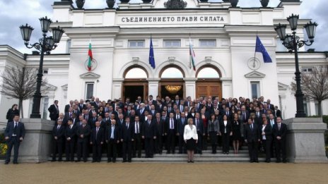 7,5 млн. лв. стрували депутатските командировки у нас и по света 