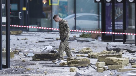 Украйна атакува Москва и областта с над 400 дрона тази нощ