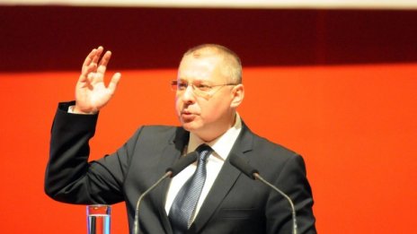 Само БСП може да свали ГЕРБ от власт, рече Станишев