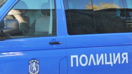 Криминално проявен е прострелян в София