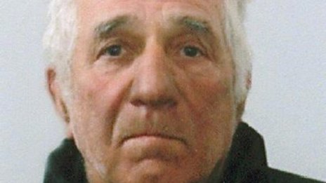 Полицията издирва 69-годишен мъж