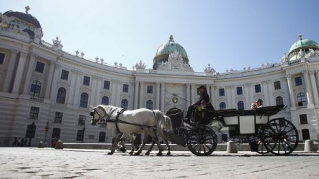 Хитлер, Троцки, Тито, Фройд и Сталин на едно място