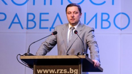 Преизбраха Янев единодушно за нов стар лидер на РЗС