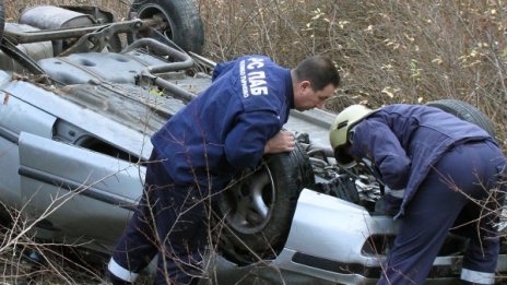 17 ранени в катастрофи за денонощие 