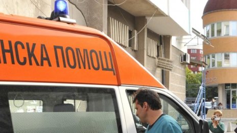 Охранители простреляха мъж в Стралджа