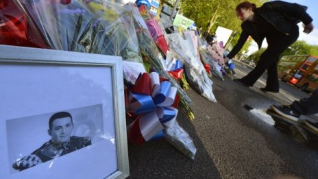 Закопчаха мъж и жена заради кървавата драма в Лондон