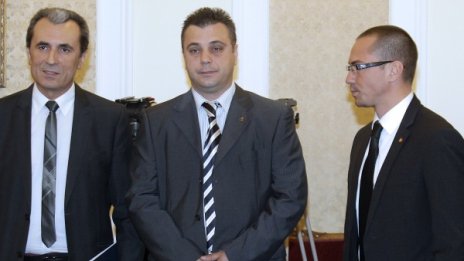 Войводите се видяха с червените, "Атака" - не