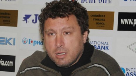 Венци Стефанов би шута на Вили Вуцов