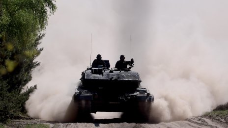 Германия се превъоръжава, но новата ѝ военна мощ може да разтревожи Европа
