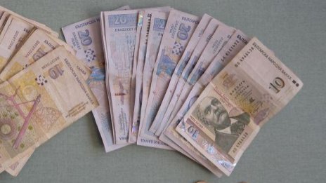 19-годишен изнудвал селски кмет с бележки на турски