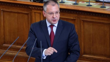 То е лесно с копчетата от "Бояна", да си депутат е друго!