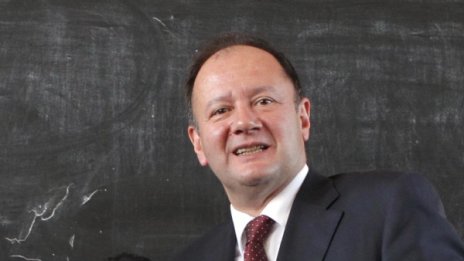 Миков обеща санкции за депутати-нарушители