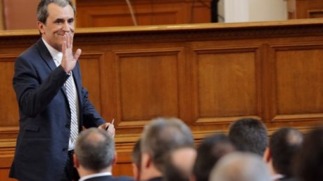 Парламентът да реши за Пеевски, продума Орешарски