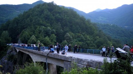 Румънски туристи загинаха при катастрофа в Черна гора