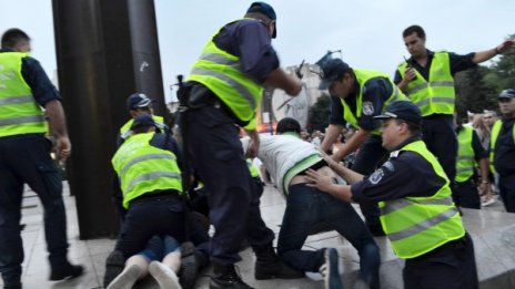 Провокаторите на протеста. Снимки от ареста им