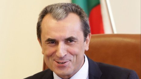 Даниела Бобева става вице на Орешарски 