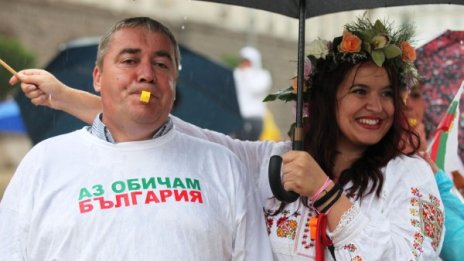 #ДАНСwithme в дъжда: "Ние пак сме тук!", "Оставка"