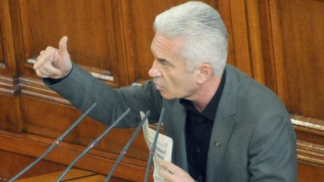 Цепят комисията на Сидеров, взимат му етиката