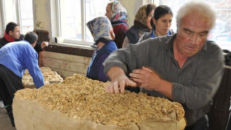 Тютюнопроизводителите блокират границата 