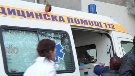 Стабилизираха 27-годишен, ранен на "Цариградско"