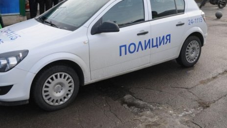Арестуваха чужденци, пробвали да не платят 6000 лева