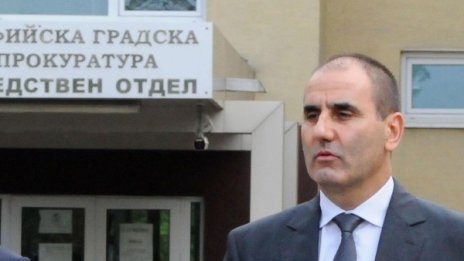 Цветанов на съд до петък