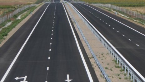 Летиш на пътя с 50 км/ч над позволеното – колата на трупчета