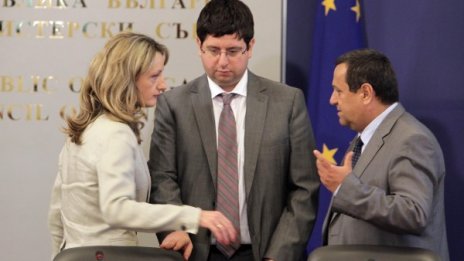 Ще се наложи ли втора редакция на Дянковия бюджет?