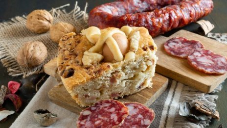 Солен великденски хляб Casatiello 