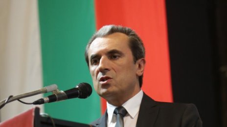 ООН да инициира политически диалог за Сирия, зове Орешарски 
