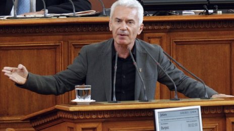 Нито протестите са на ниво, нито НС, оплака се Сидеров 