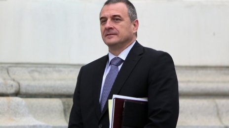 Проверките на протестиращи са законни, контрира Йовчев