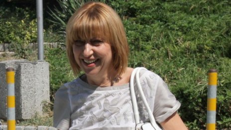 Клисарова загрижена за образованието на сирийчетата у нас