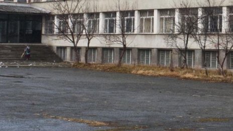 Сбиването и словесната агресия - ежедневие за децата