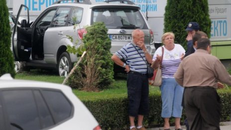 Калпави скорости причинили ада до мола на Цариградско