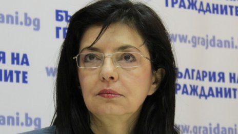 Ухажване, бой, ухажване, бой...Няма да стане така! 