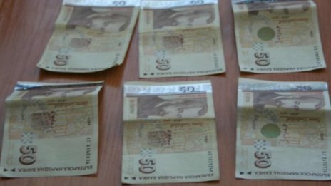 Бургаска баба даде 4 бона на телефонен измамник