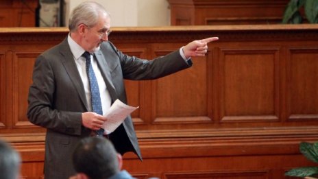 Местан предрича грозен дебат по вота на недоверие 