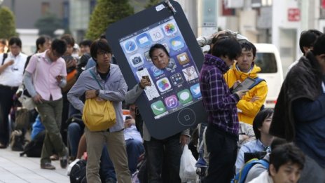Без изненади - отново истерия за новите модели iPhone