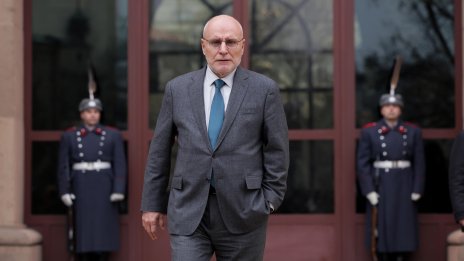 Радев: Караиванова притежава необходимите качества за подуправител на БНБ