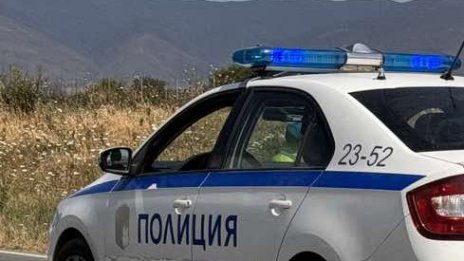 Кола самокатастрофира на АМ "Тракия", затвориха активната лента