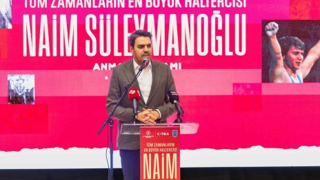 Филм за легендарния щангист Наим Сюлейманоглу се продава на търг 