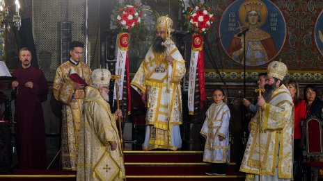 Даниил отслужи богослужение за Второ Възкресение Христово